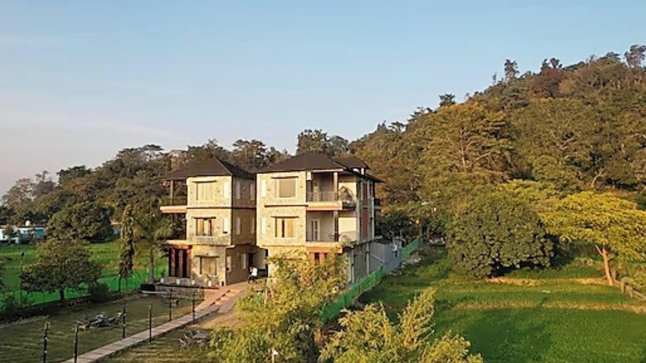 Photo of Outdoor in Lansdowne