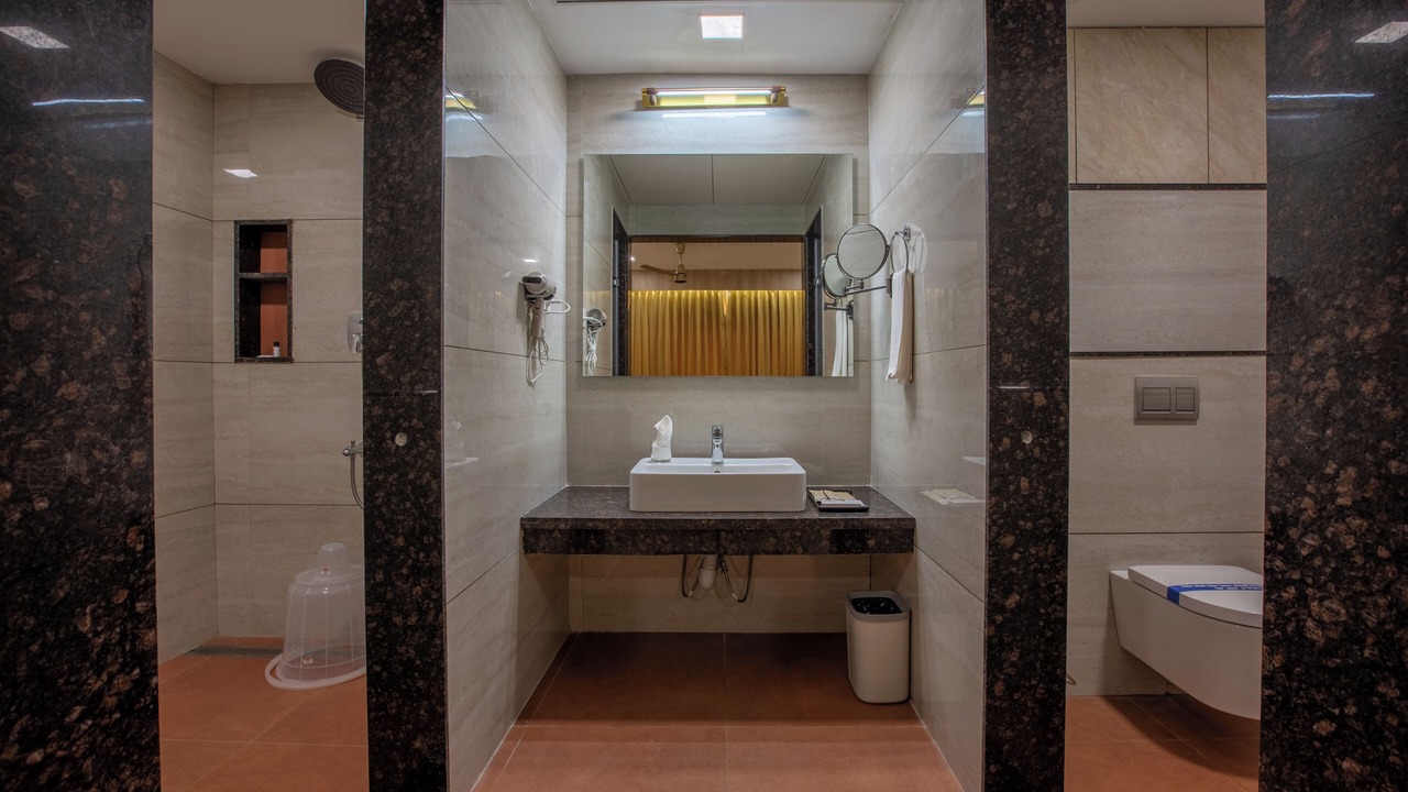 Photo of Bathroom in Tiruchendur