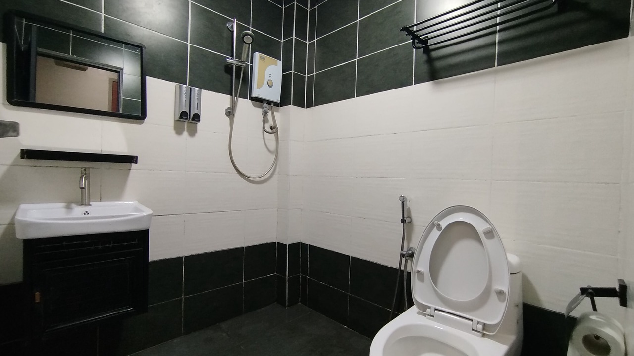 Photo of Bathroom in Taman Melawati