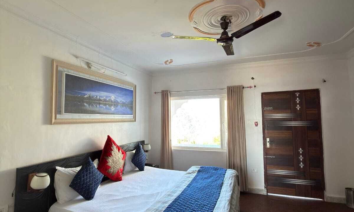 Photo of Bedroom in Nainital