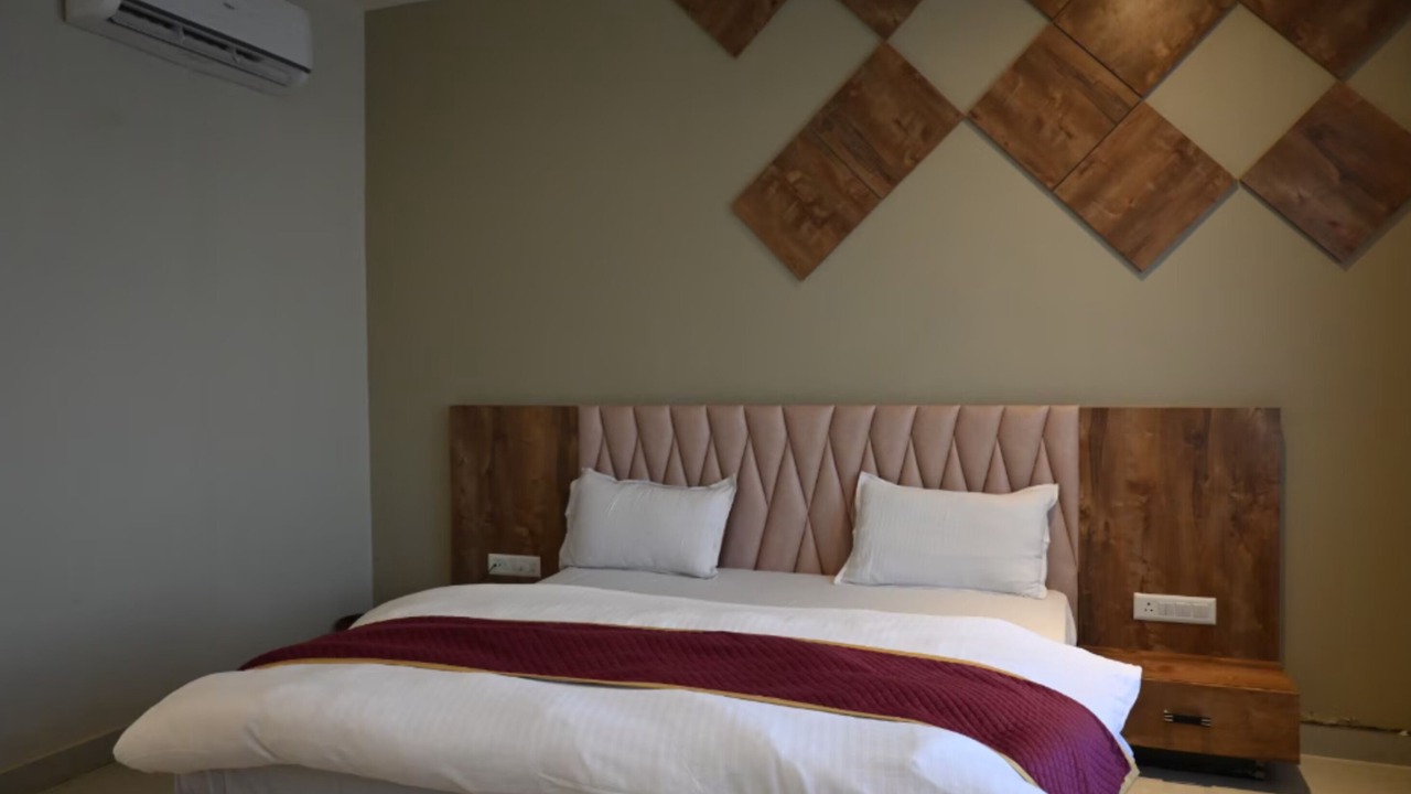 Photo of Bedroom in Shikohabad