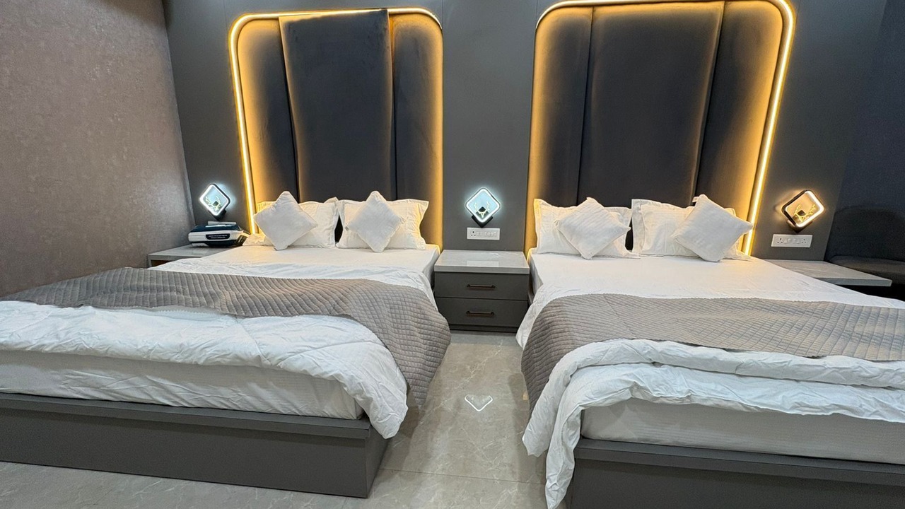 Photo of Bedroom in Fatehpur