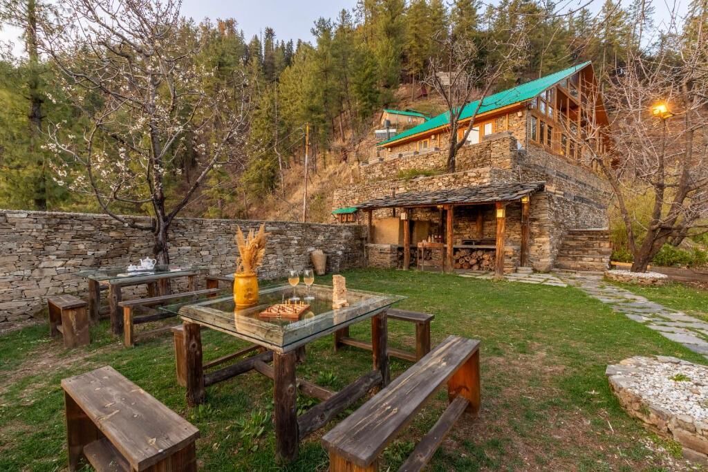 Photo of Patio Balcony in Narkanda