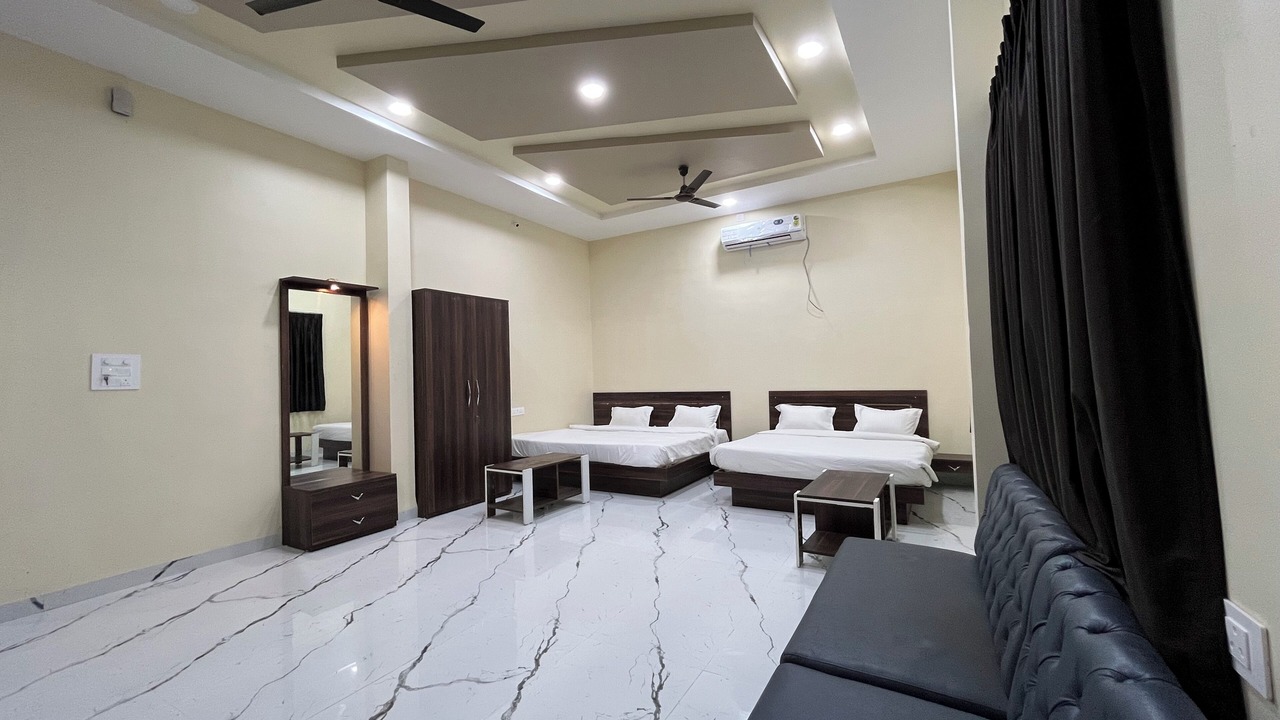 Photo of Bedroom in Ashta