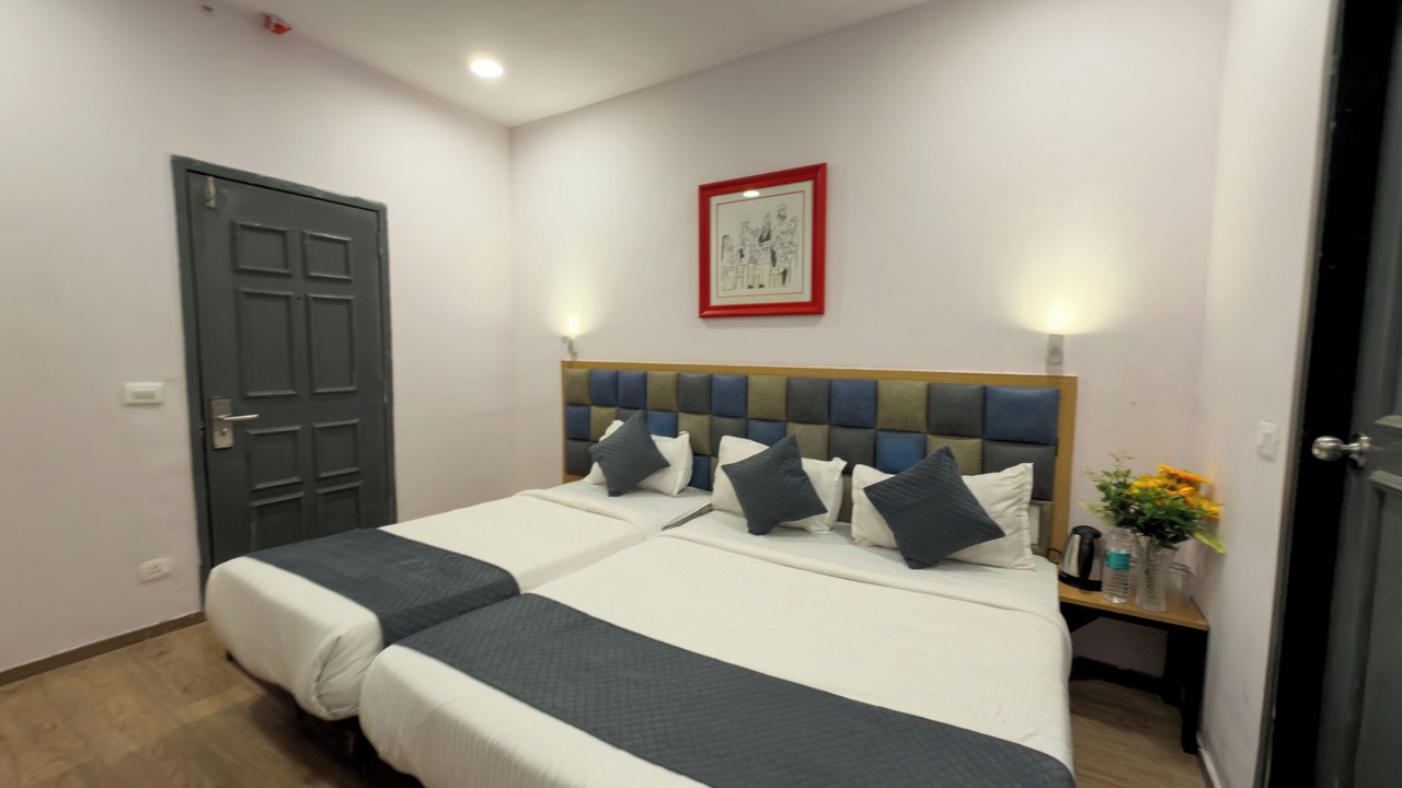 Photo of Bedroom in Prabhadevi