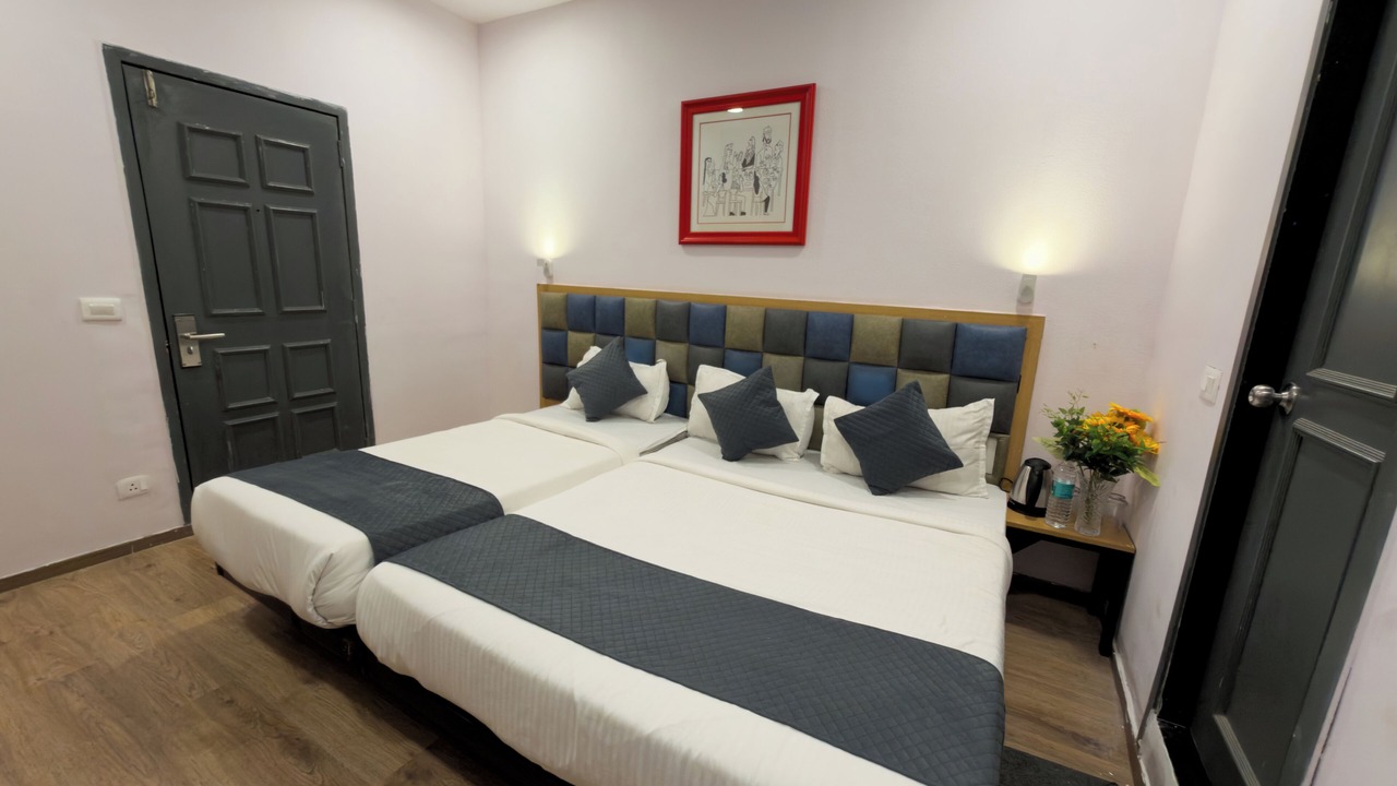 Photo of Bedroom in Prabhadevi