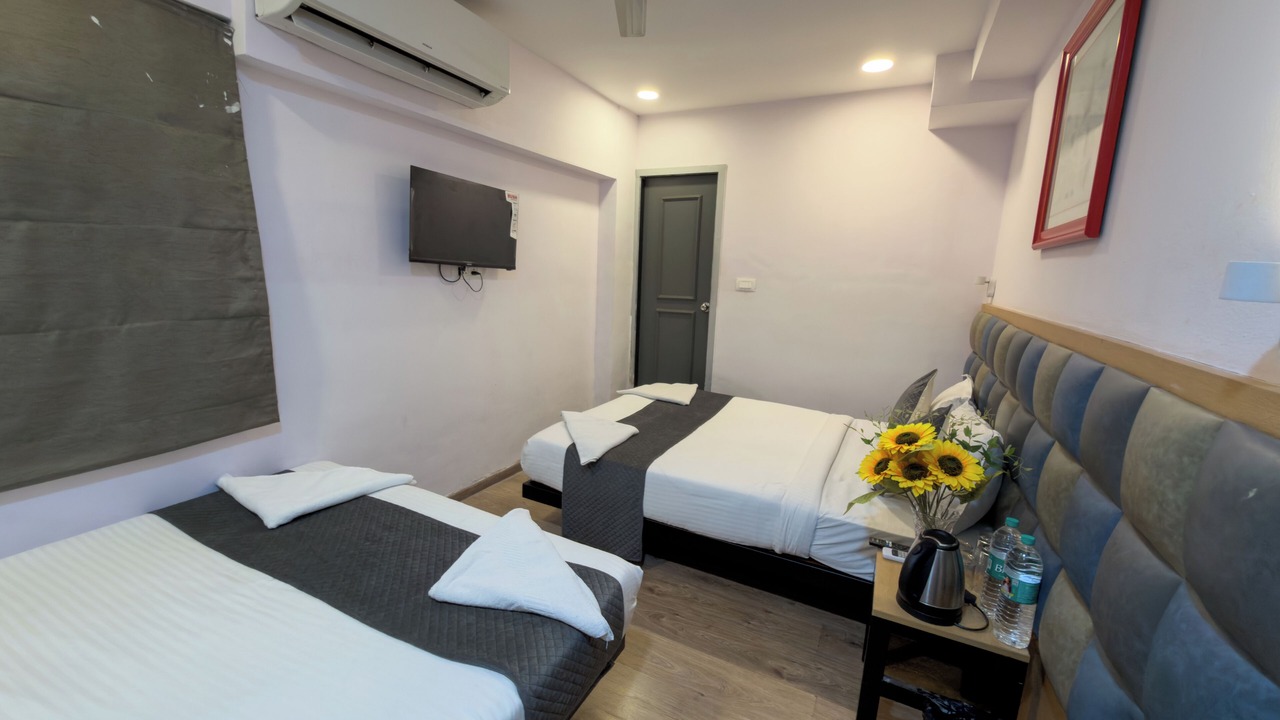 Photo of Bedroom in Prabhadevi