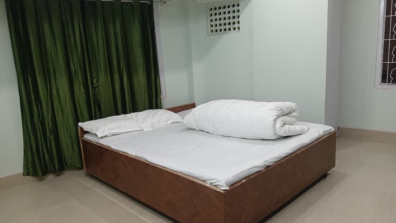 Photo of Bedroom in Sualkuchi