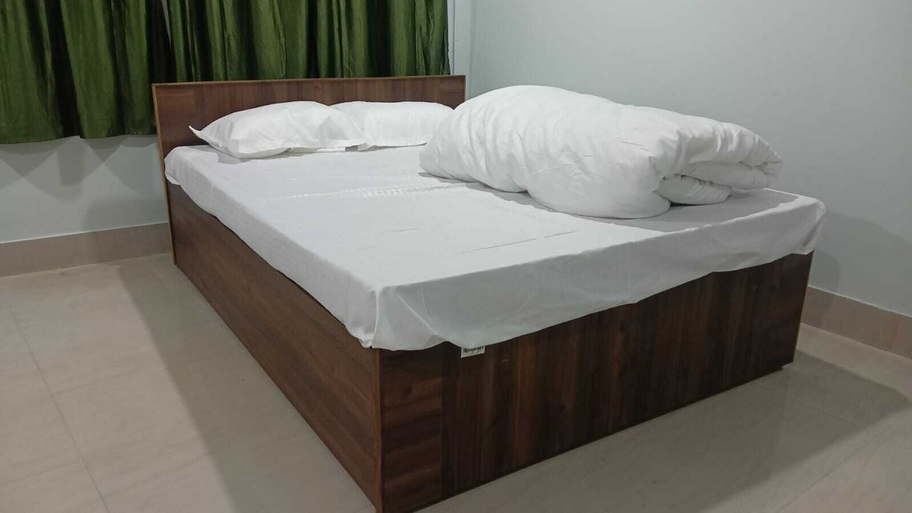 Photo of Bedroom in Sualkuchi