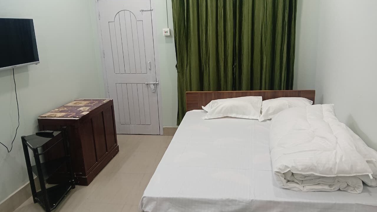 Photo of Bedroom in Sualkuchi