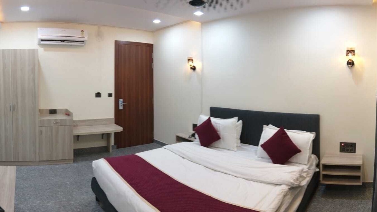 Photo of Bedroom in Achrol