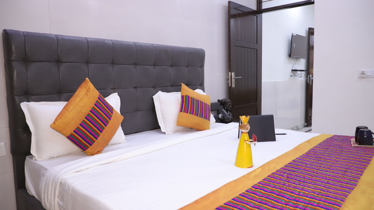 Photo of Bedroom in Saket