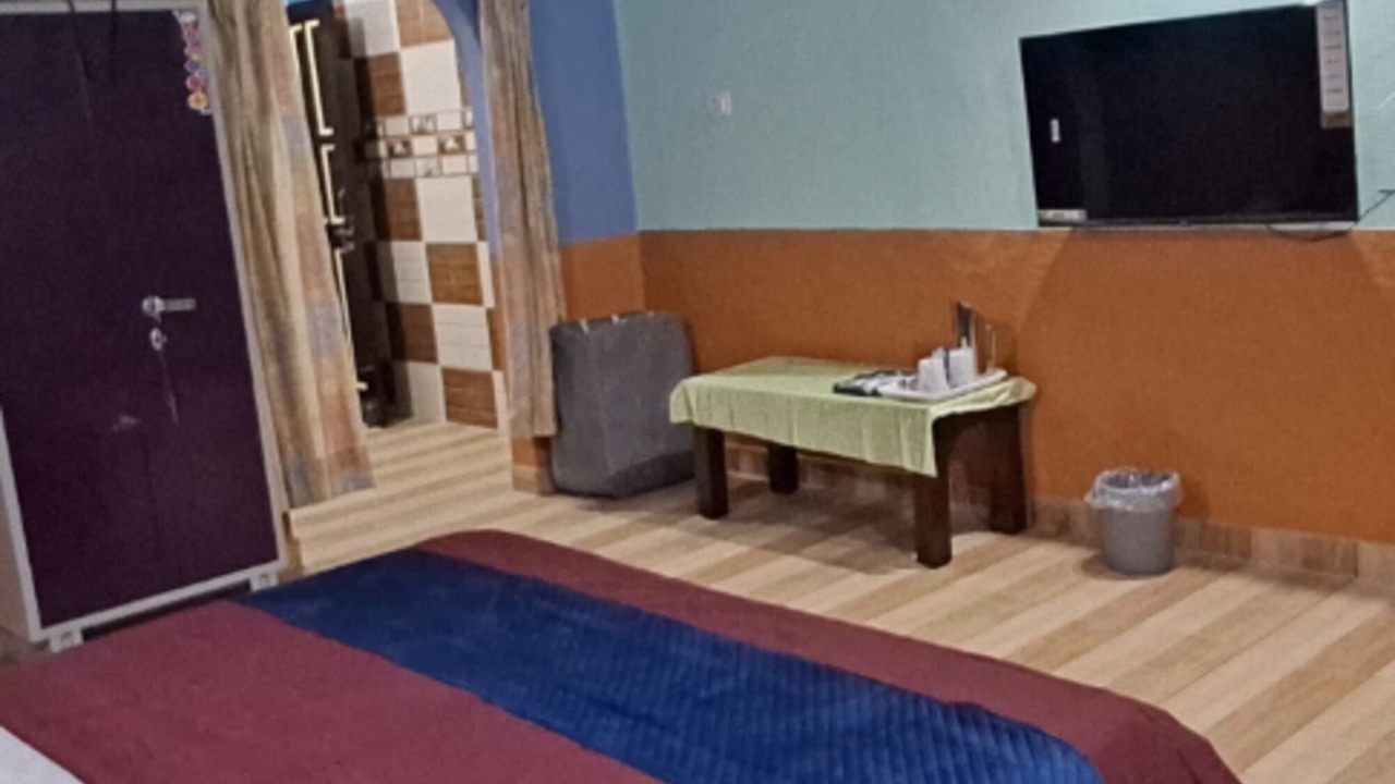 Photo of Bedroom in Bhimtal
