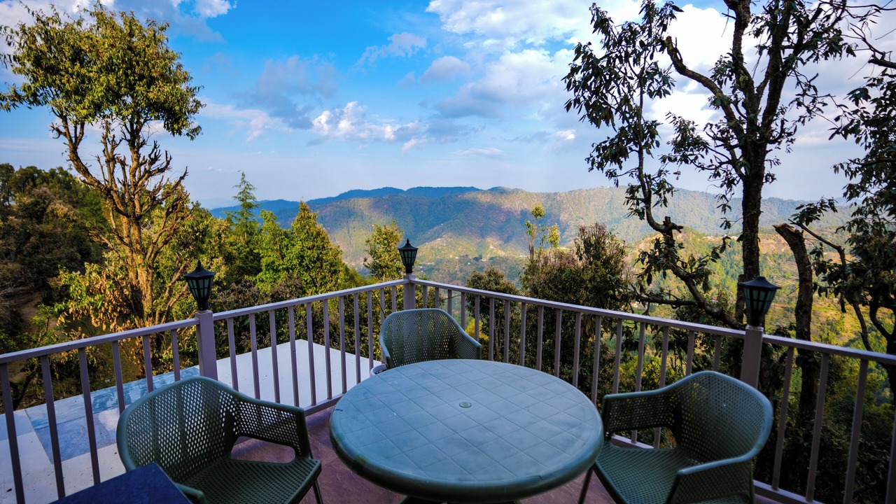 Photo of Patio Balcony in Mukteshwar