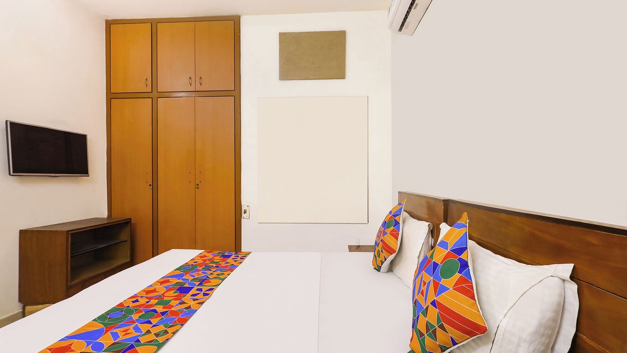 Photo of Bedroom in Mylapore Tiruvallikk