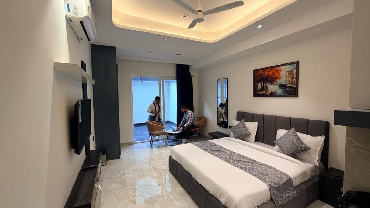 Photo of Bedroom in Sector 51