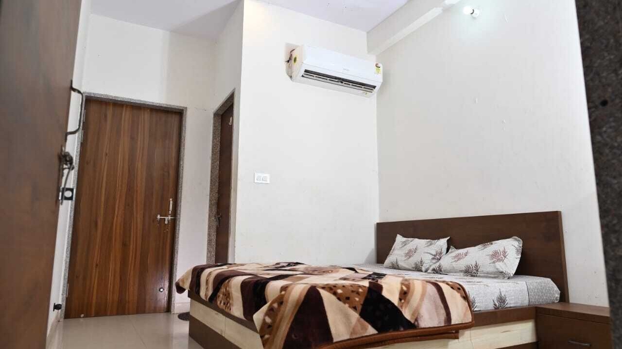 Photo of Bedroom in Shri Madhopur