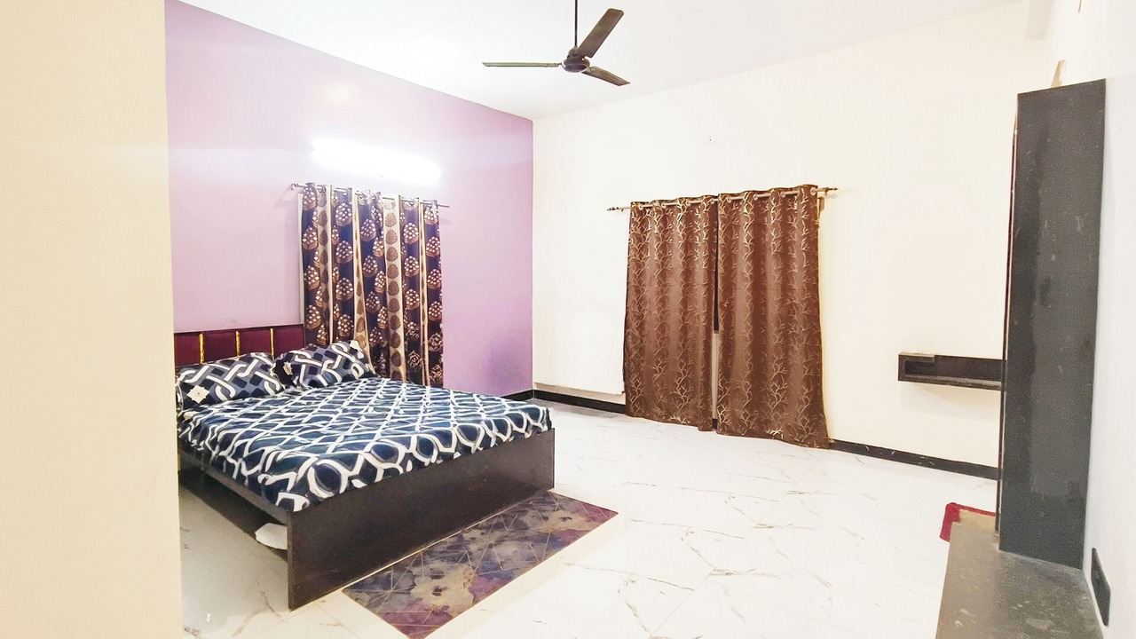 Photo of Bedroom in Ashta