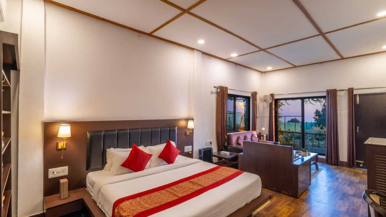 Photo of Bedroom in Lansdowne