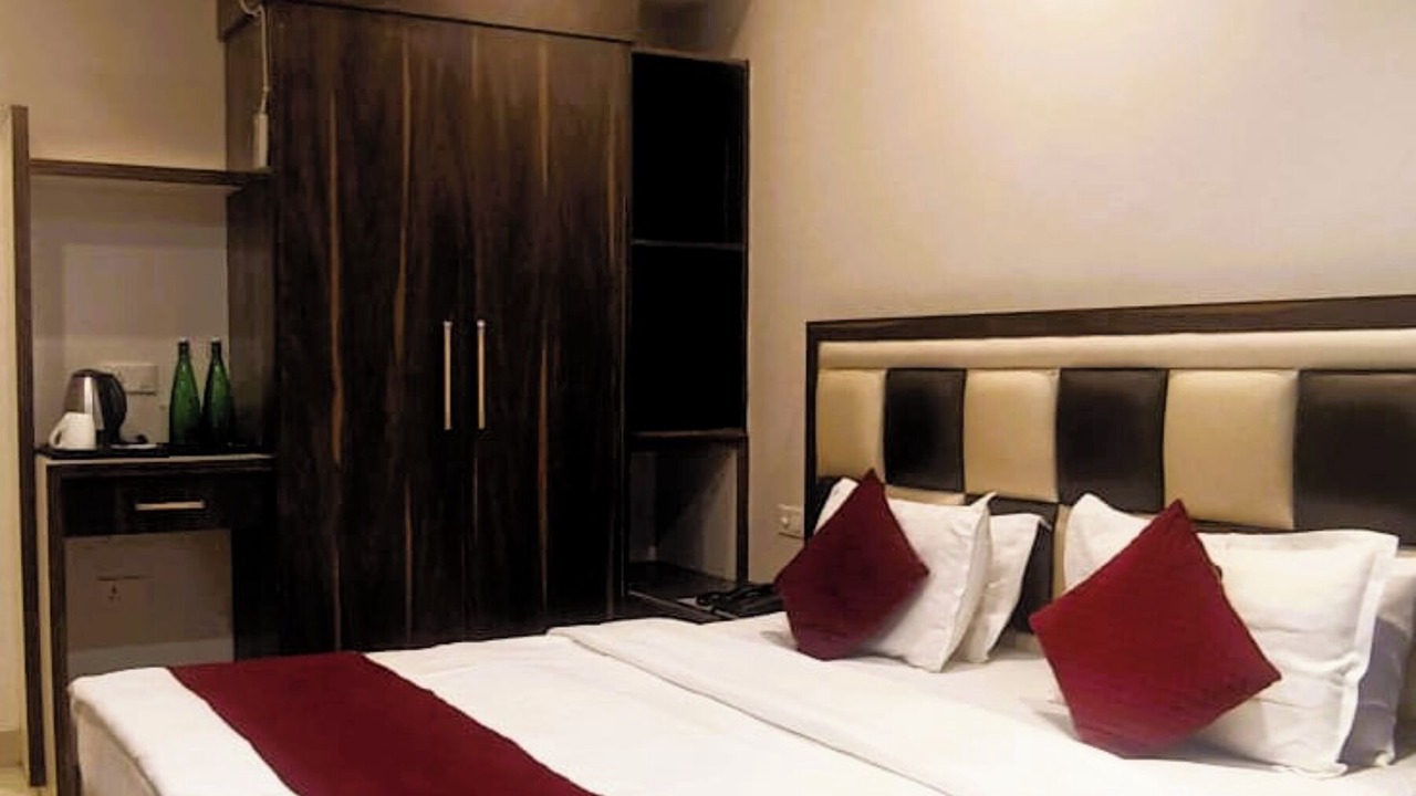Photo of Bedroom in Chintpurni