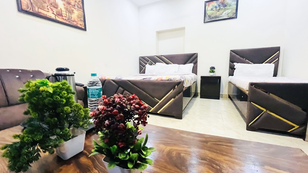 Photo of Bedroom in Jangpura