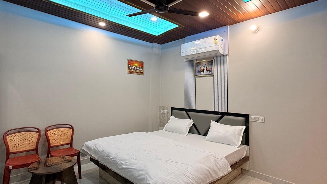 Photo of Bedroom in Sikar