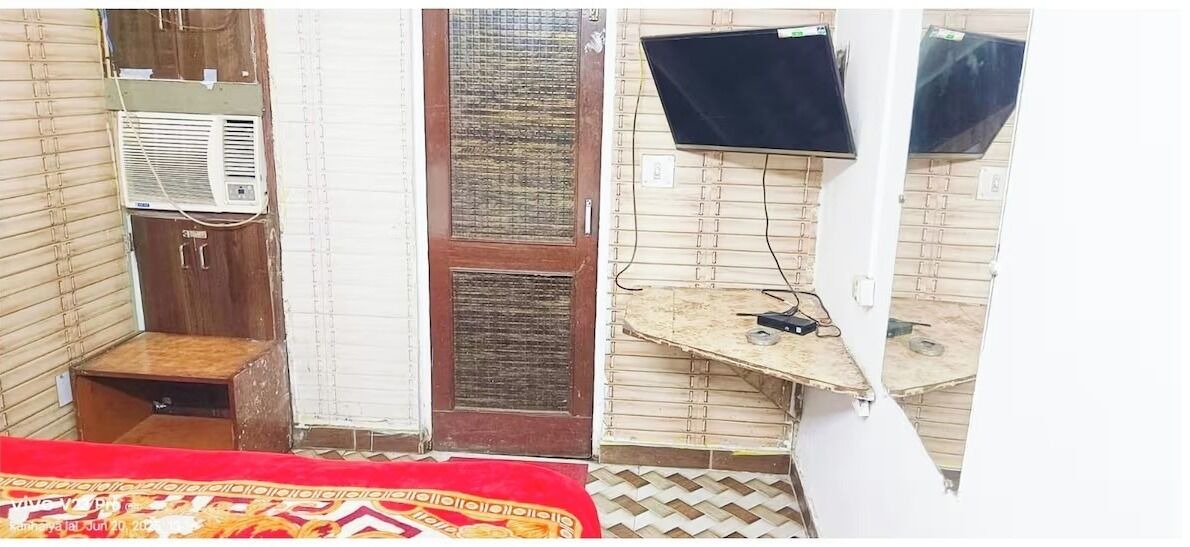 Photo of Bedroom in Charbagh