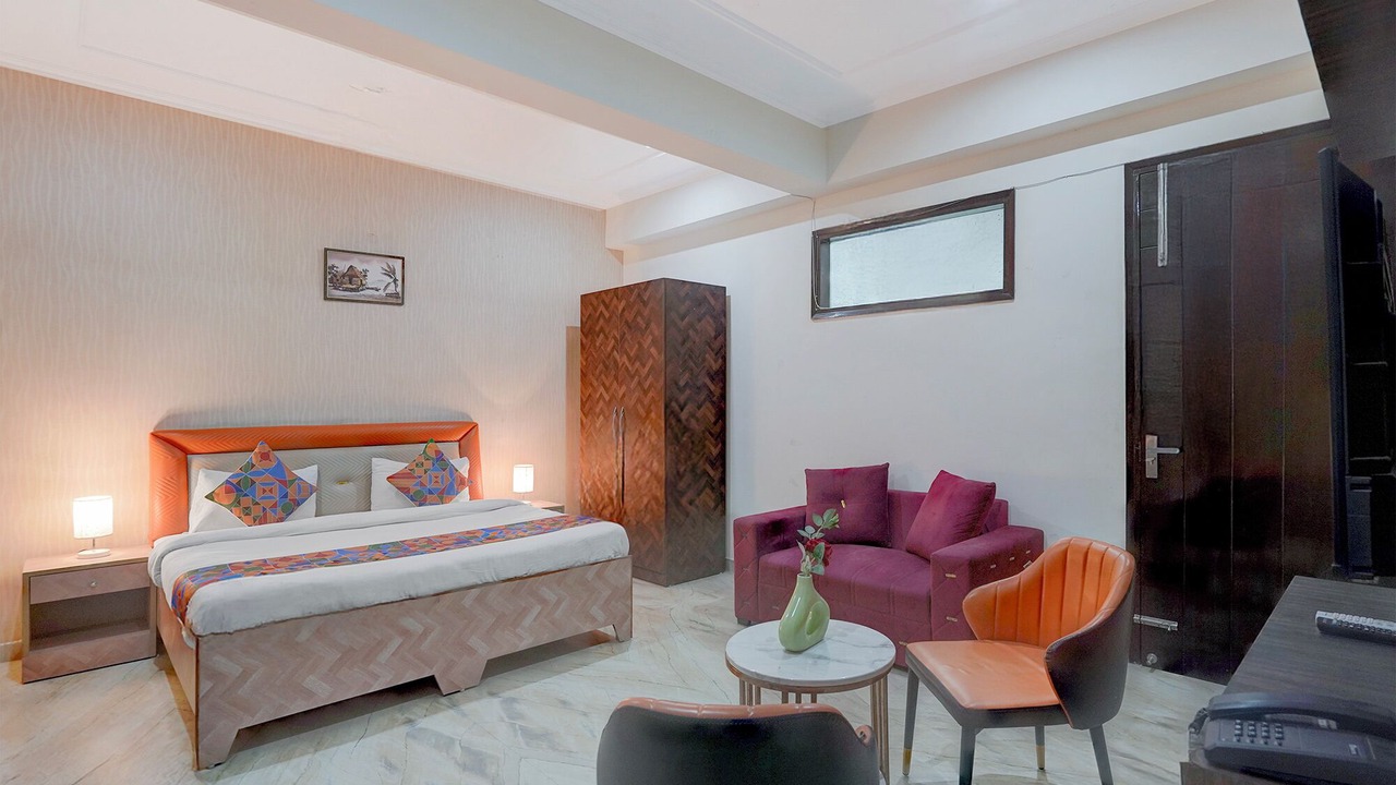 Photo of Bedroom in Sector 70