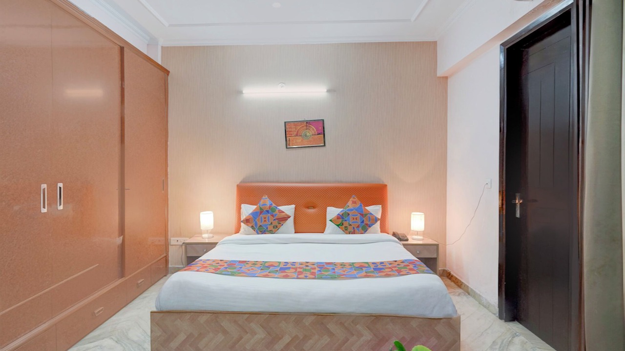Photo of Bedroom in Sector 70