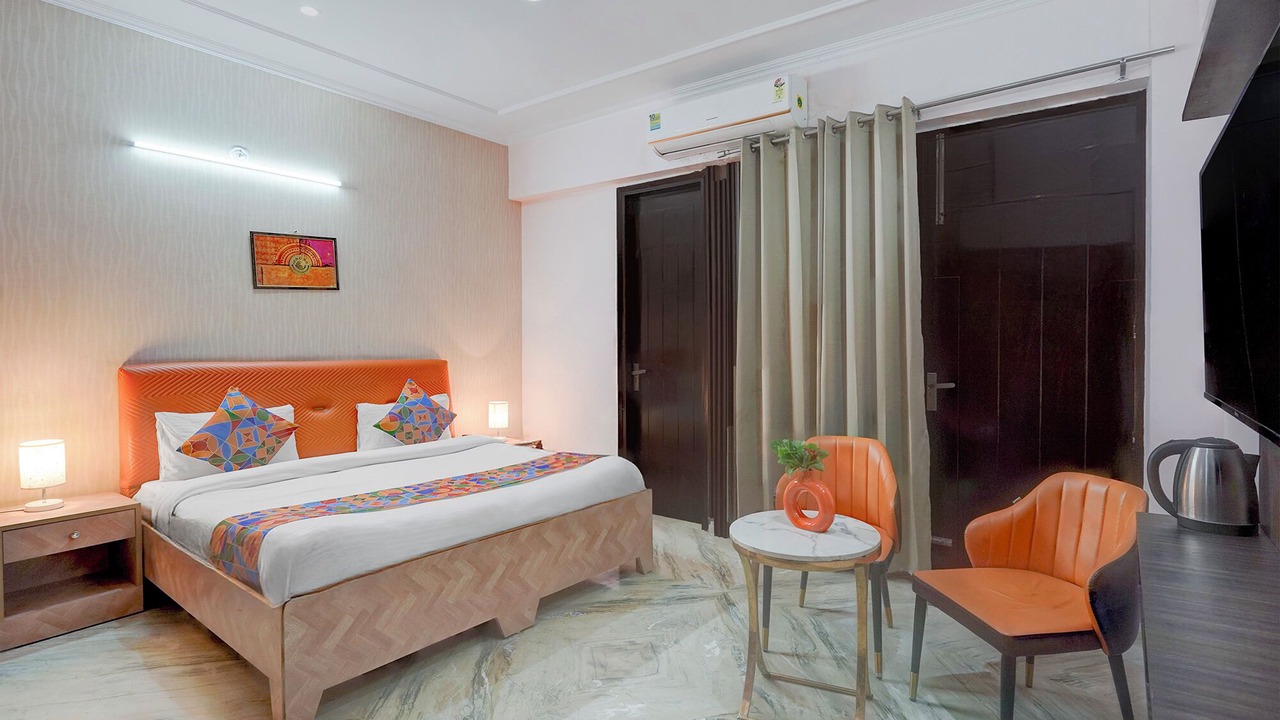 Photo of Bedroom in Sector 70