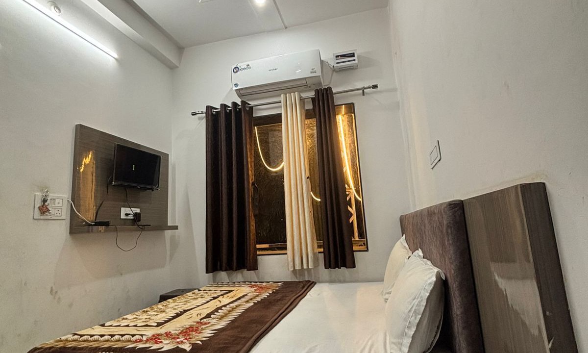 Photo of Bedroom in Shri Madhopur