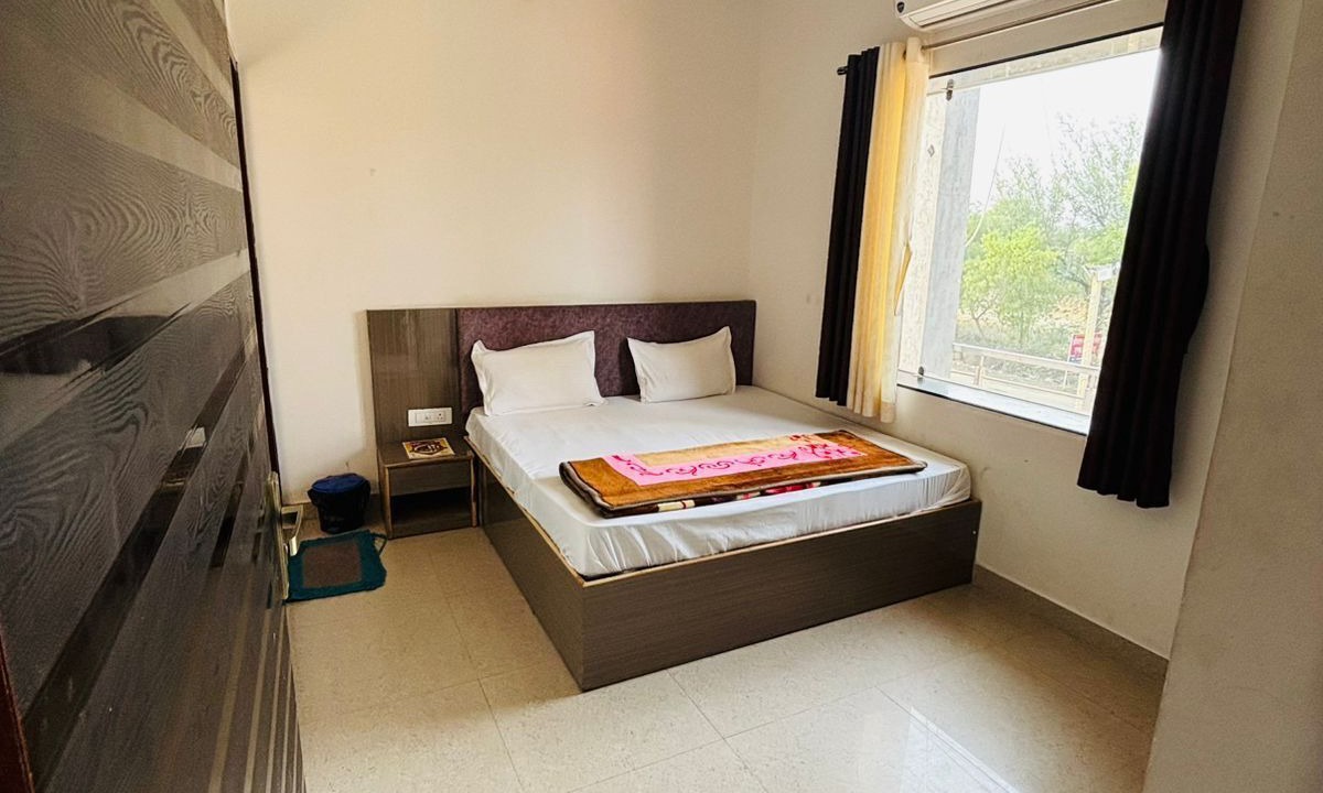 Photo of Bedroom in Shri Madhopur
