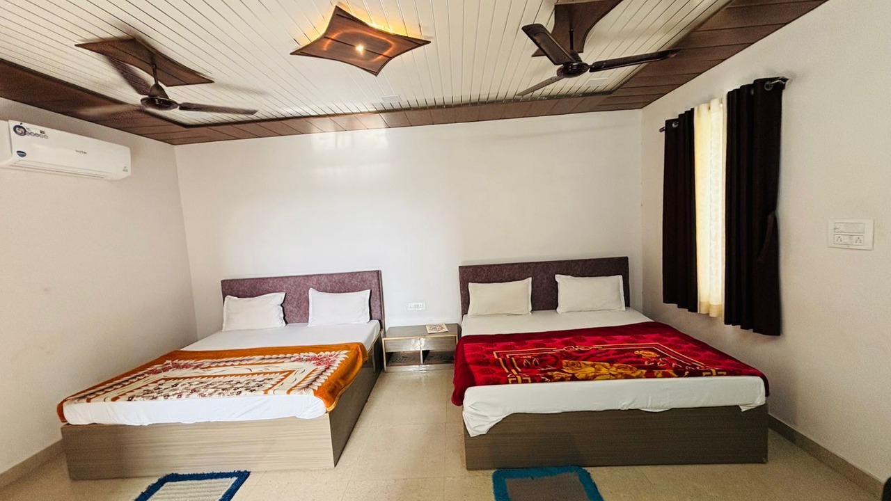 Photo of Bedroom in Shri Madhopur