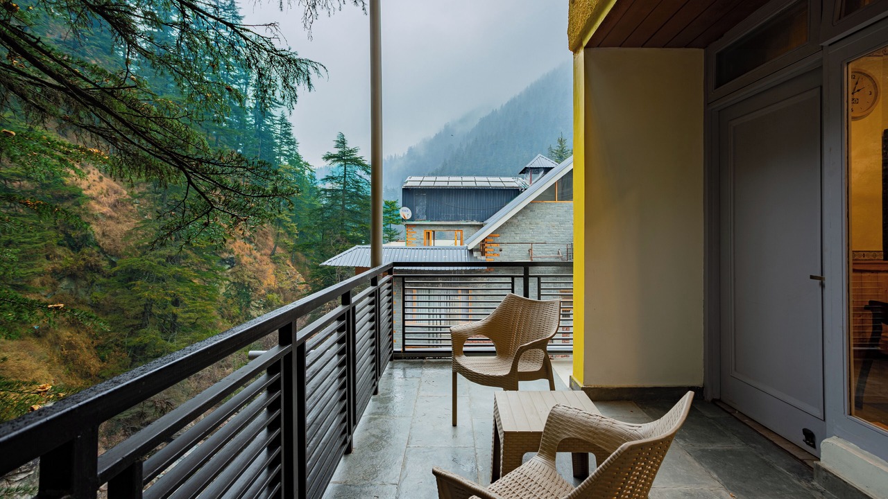 Photo of Patio Balcony in Ghiyagi