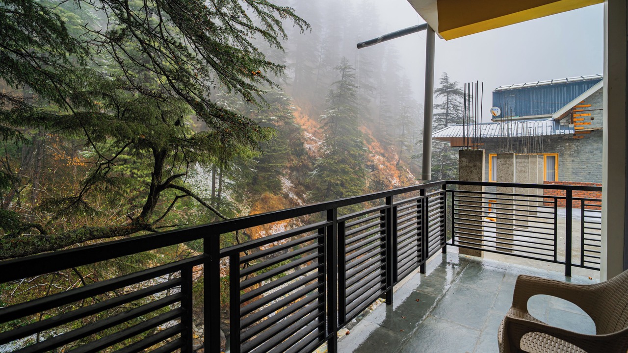 Photo of Patio Balcony in Ghiyagi