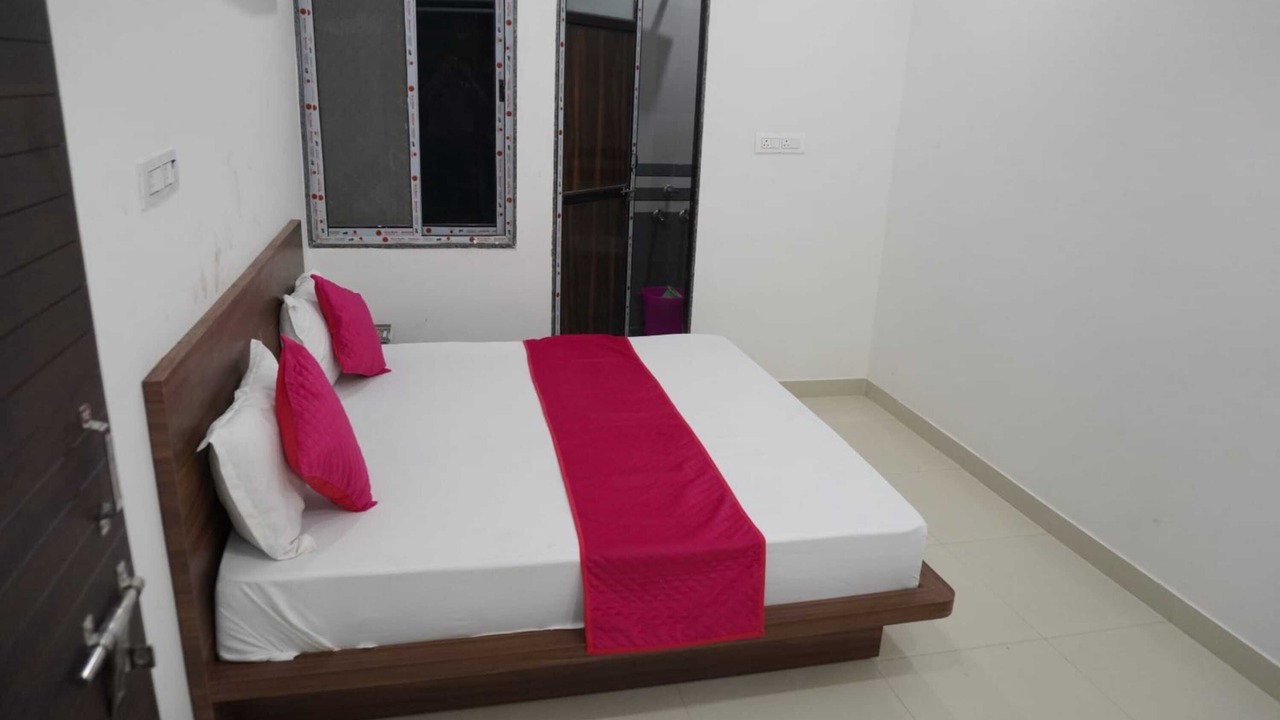Photo of Bedroom in Khatu