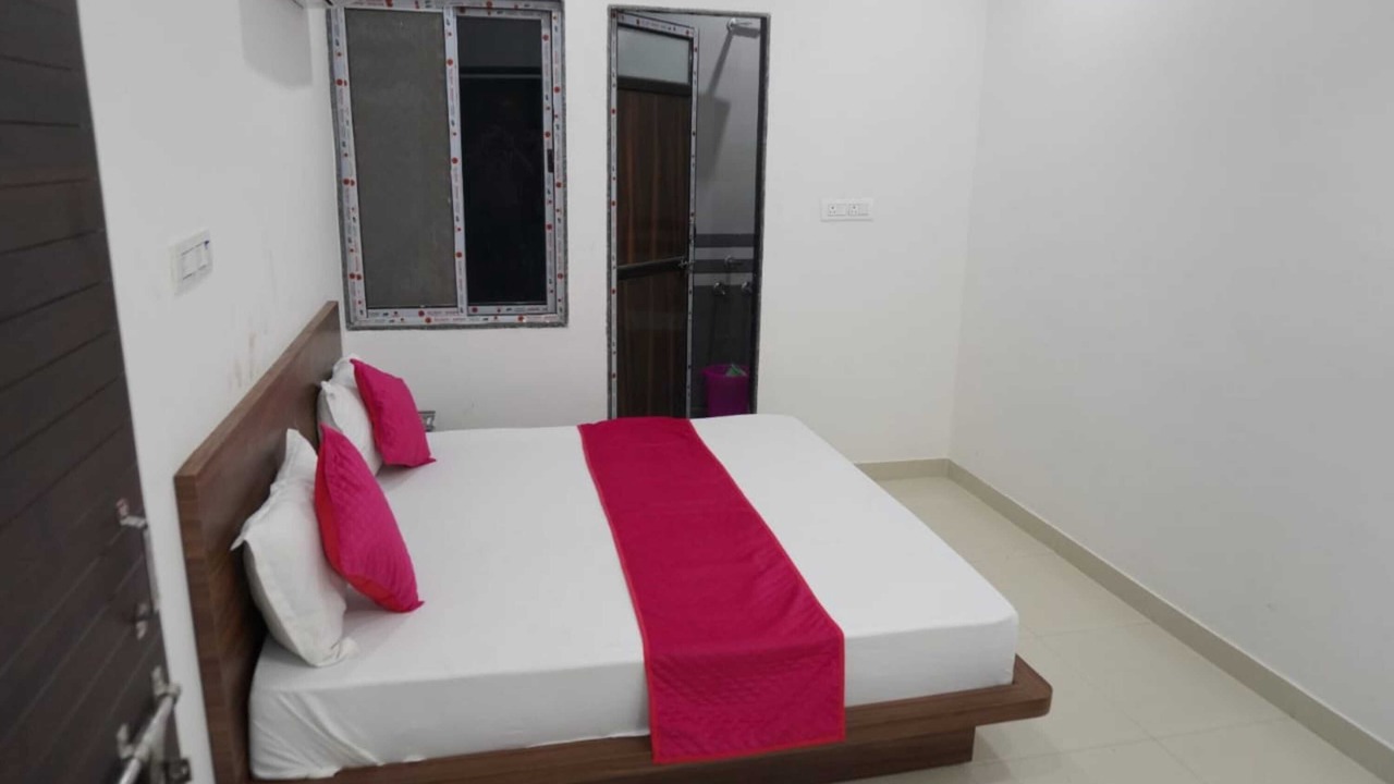 Photo of Bedroom in Khatu
