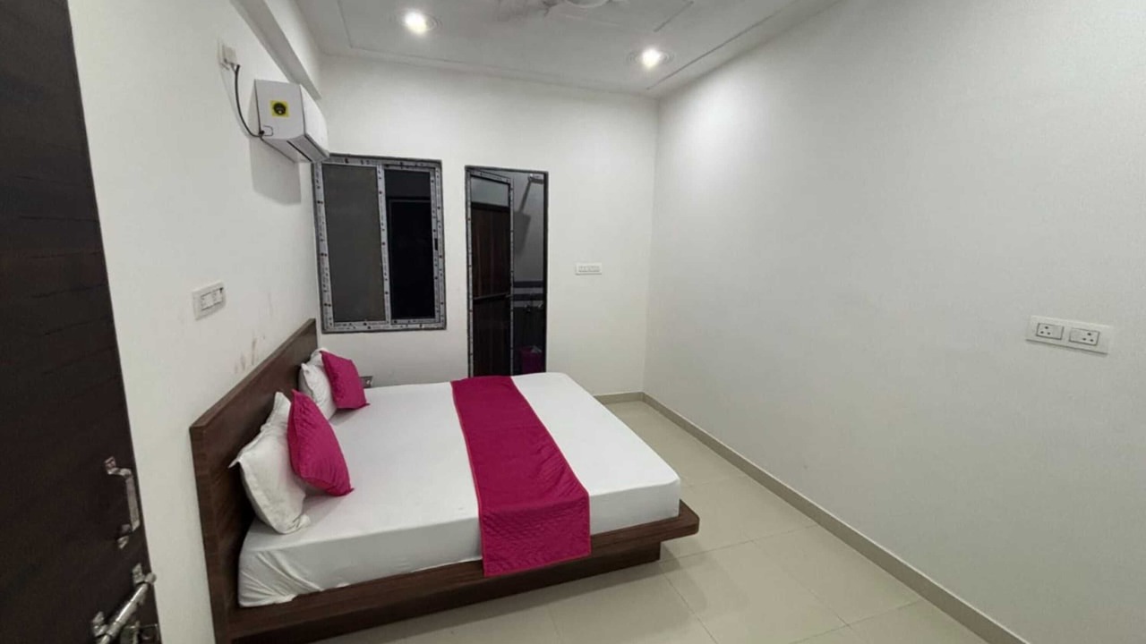 Photo of Bedroom in Khatu