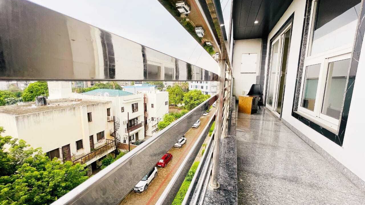 Photo of Patio Balcony in Sector 51