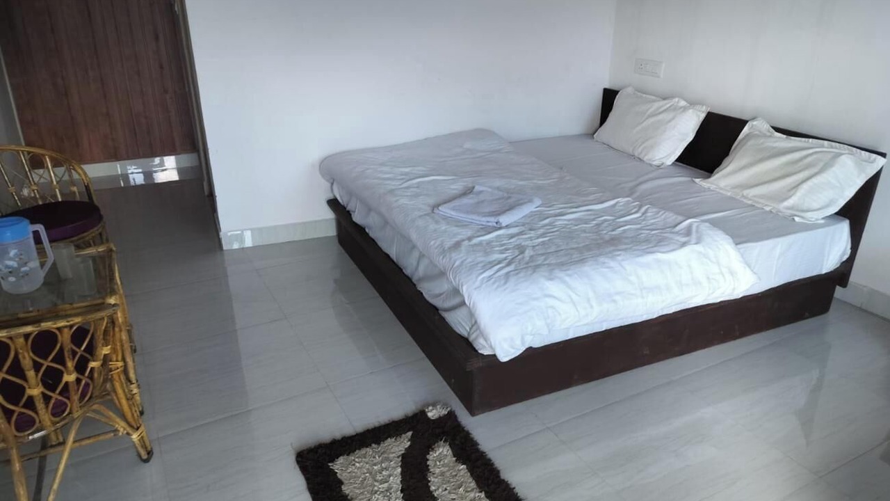 Photo of Bedroom in Guptkashi