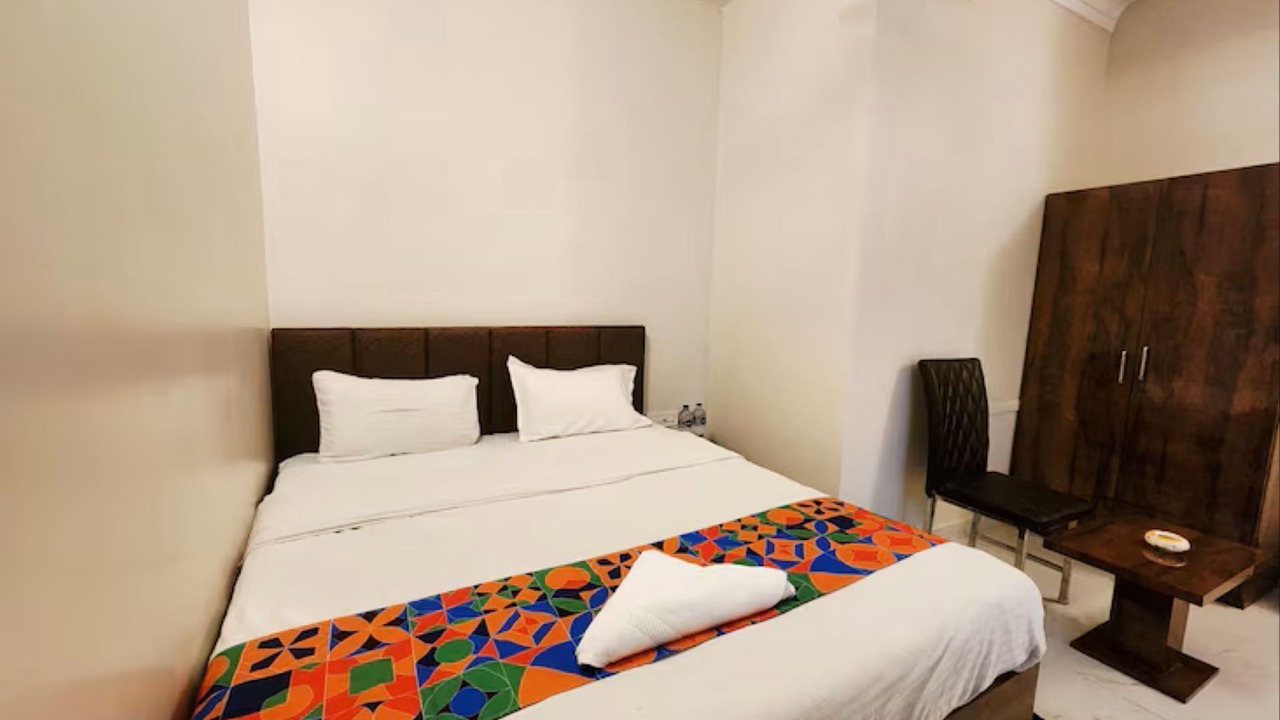 Photo of Bedroom in Kalighat