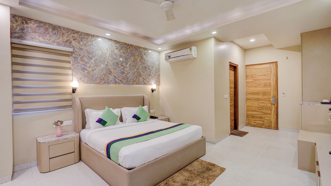 Photo of Bedroom in Sector 51