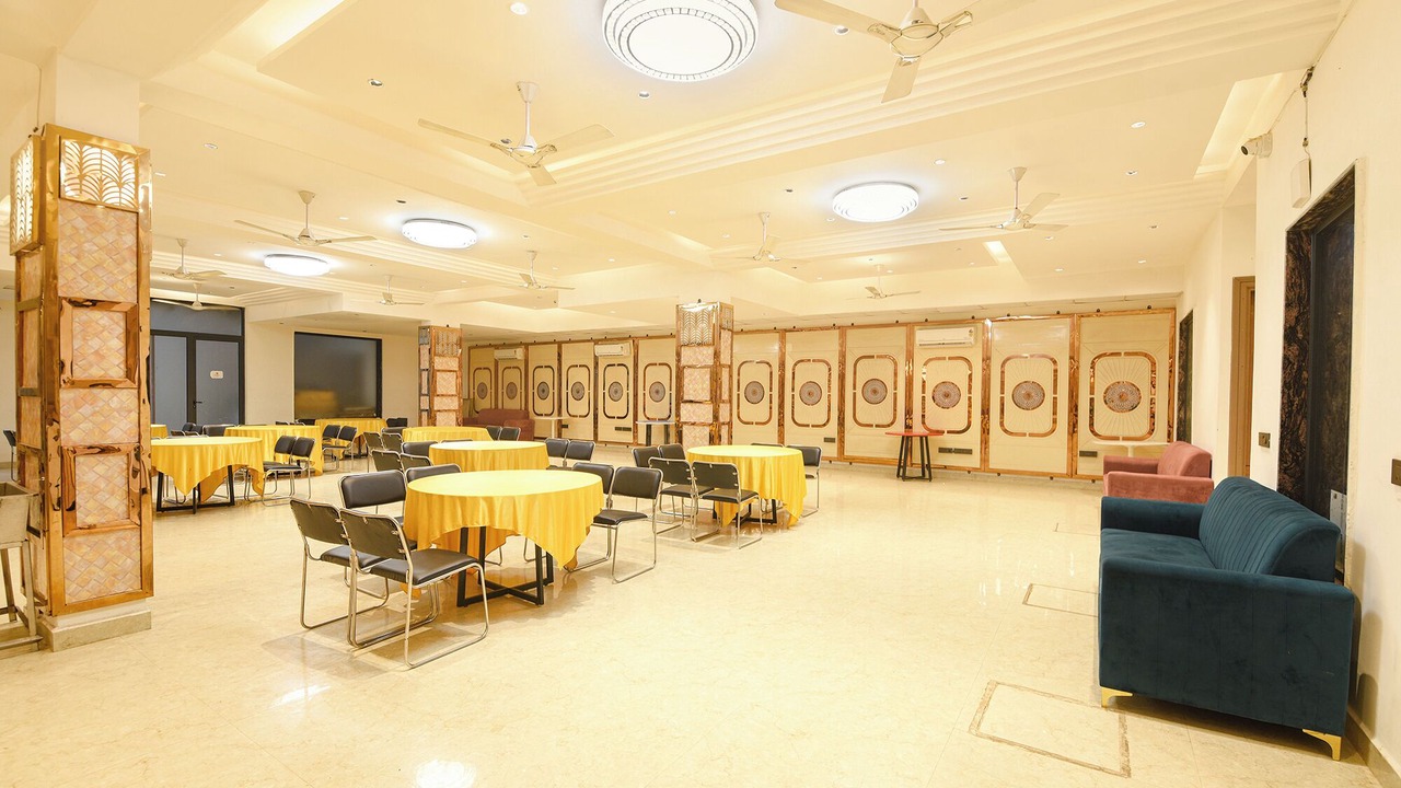 Photo of Others in DLF Phase 5
