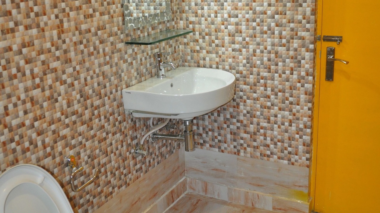 Photo of Bathroom in Jangpura