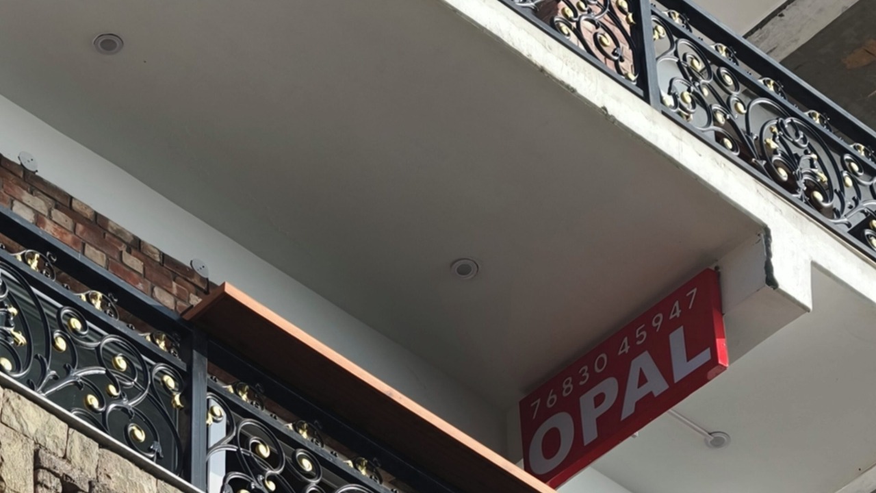 Photo of Patio Balcony in The Mall Road