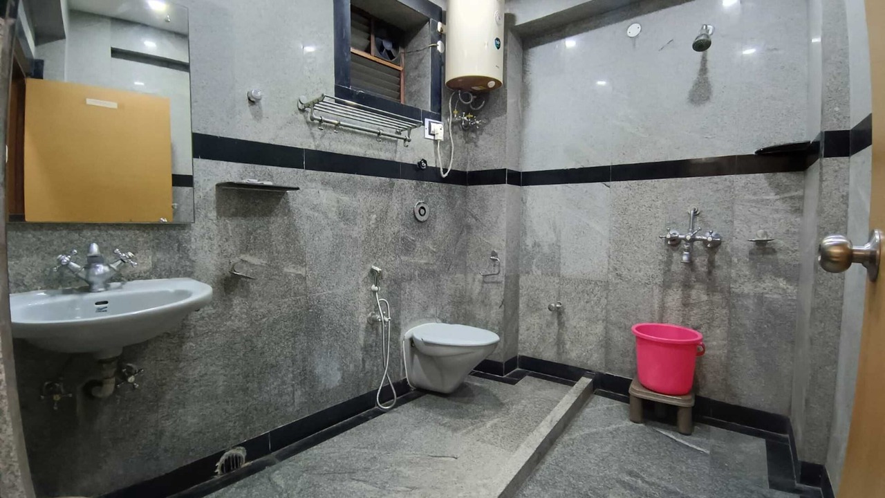 Photo of Bathroom in Bhowanipore