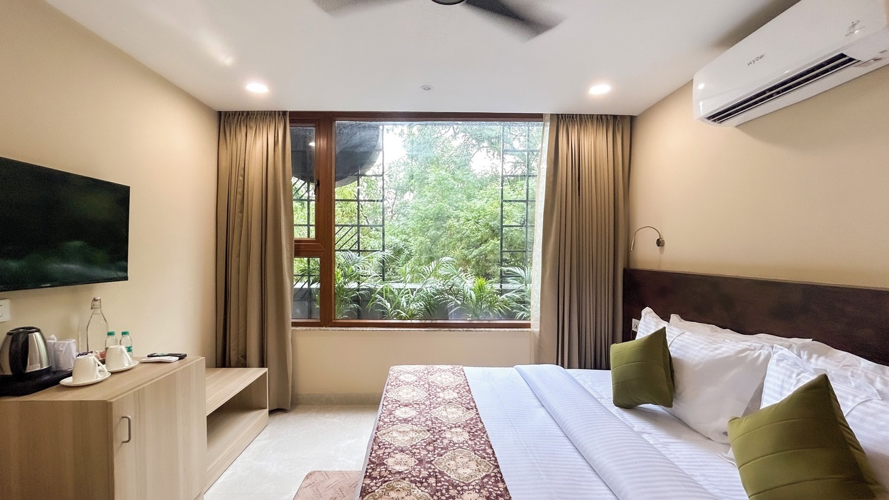 Photo of Bedroom in Kalkaji
