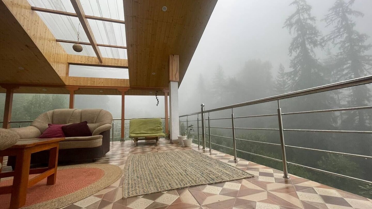 Photo of Patio Balcony in Manali