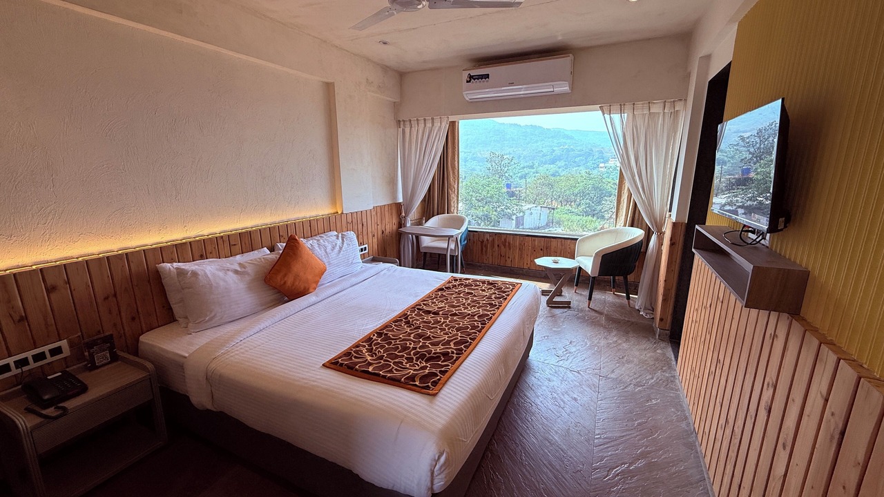 Photo of Bedroom in Lonavala