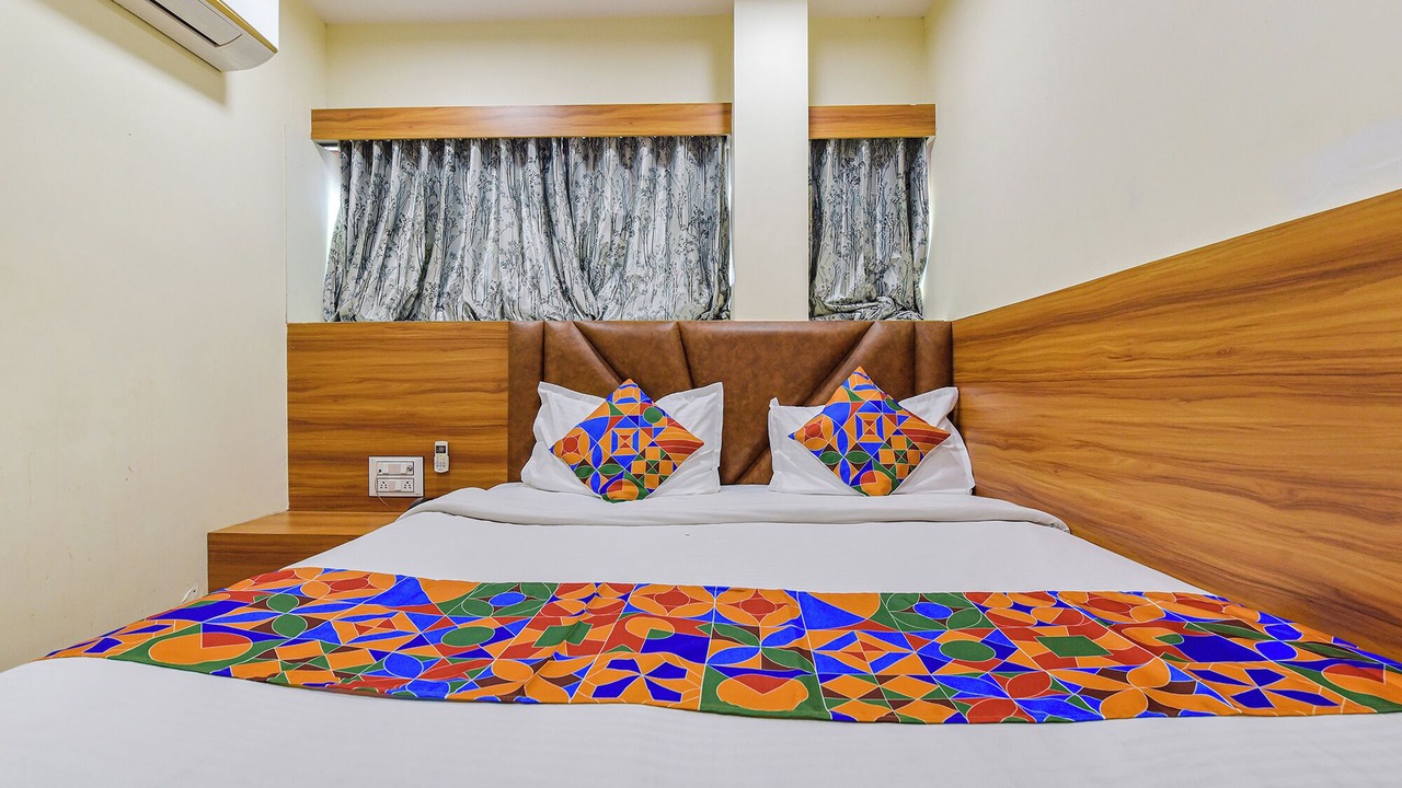 Photo of Bedroom in Navrangpura